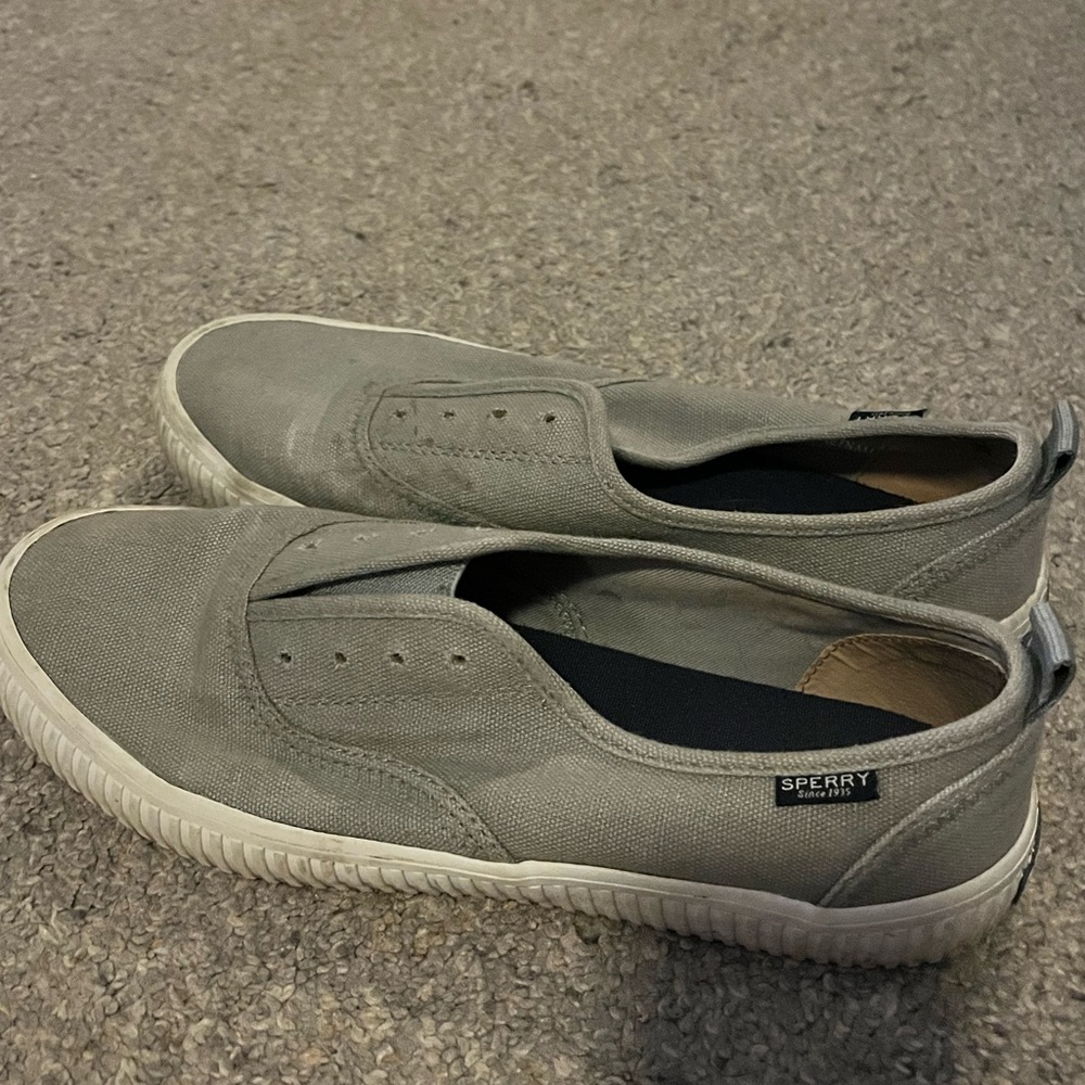 Women’s Sperry shoes - size 10